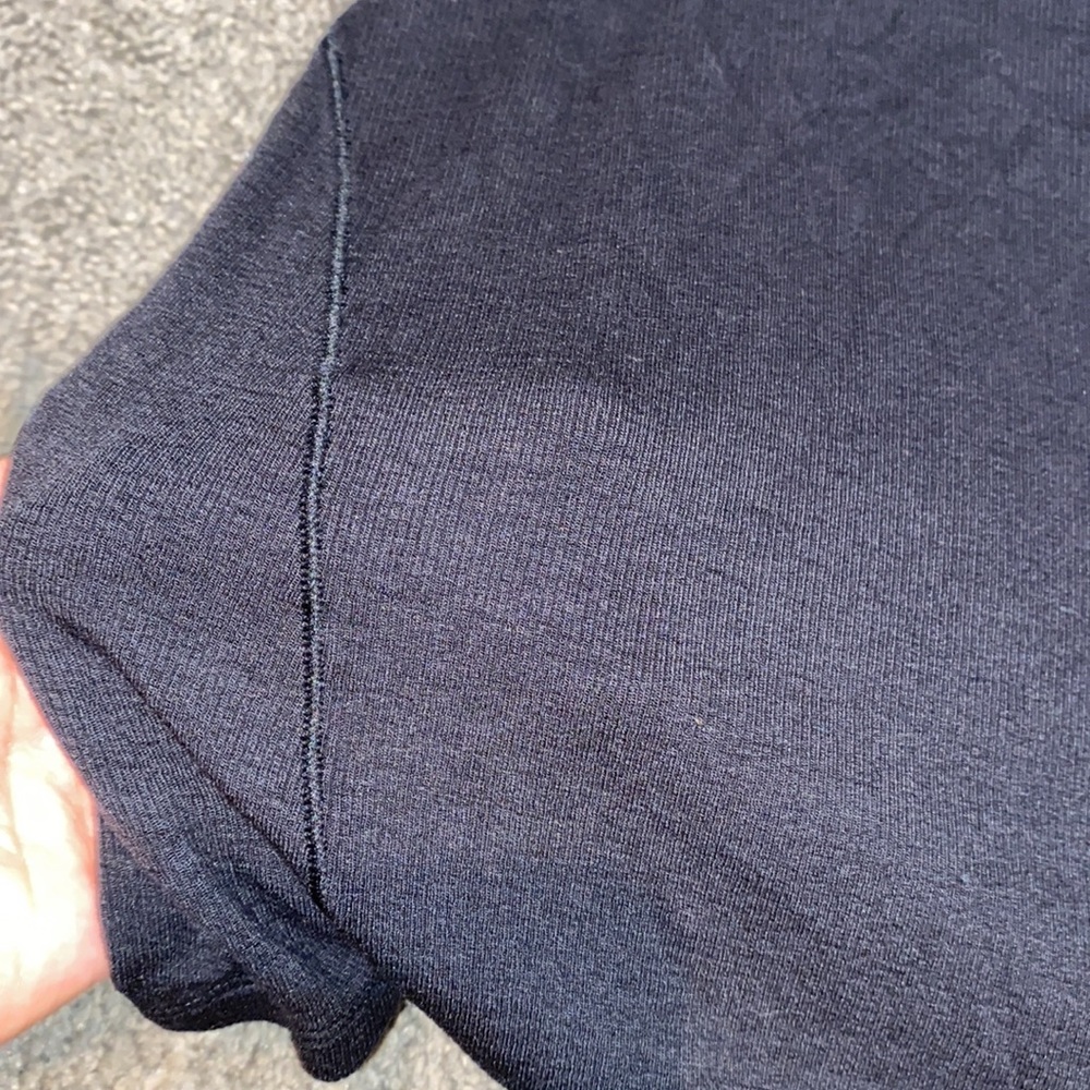 Lululemon tank - Picture 3 of 5